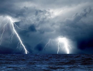 Τρομακτικό βίντεο από κεραυνό στη Λευκωσία!